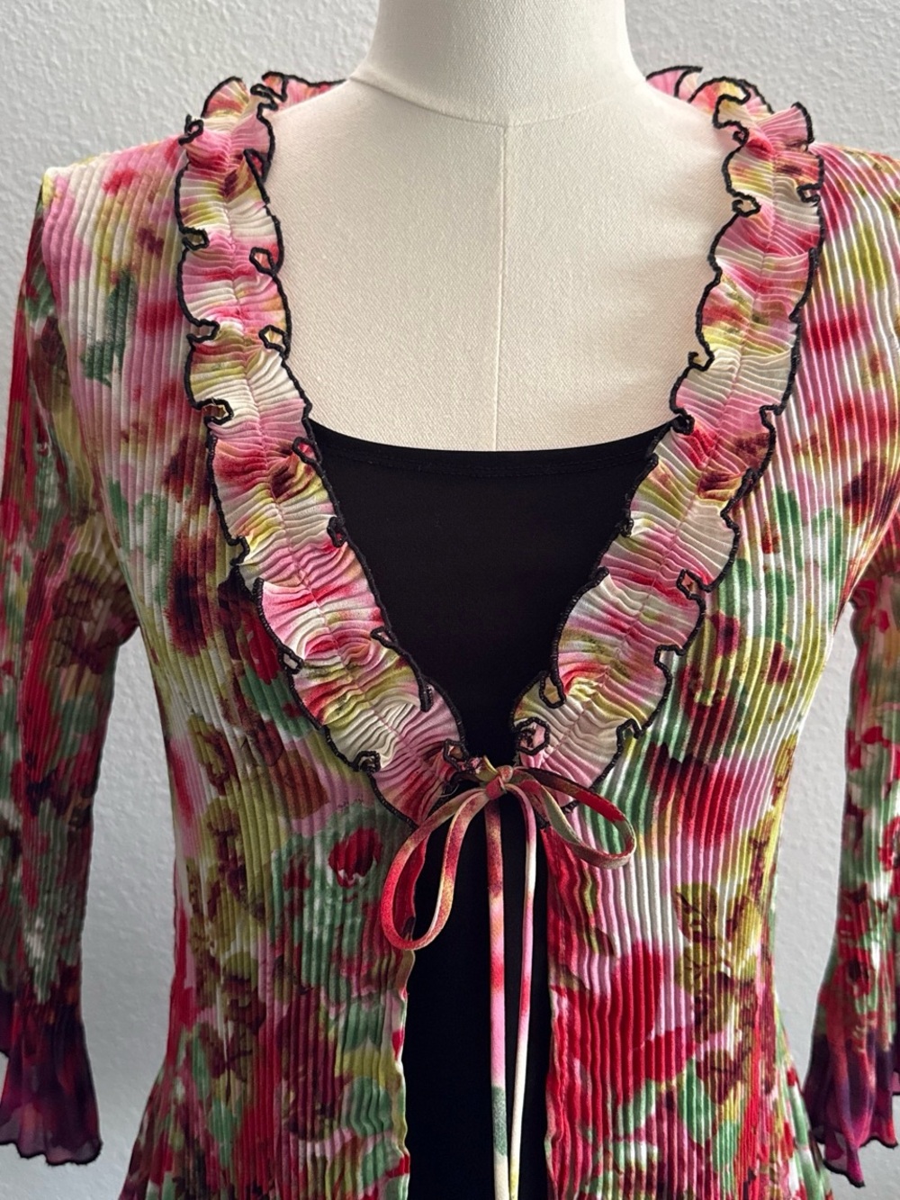 Y2K Nicola Petite Floral Pleated Ruffle Tie Front Mesh black front lining Top - Picture 3 of 7
